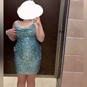 too big for me. XL. from windsor.